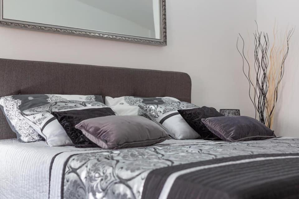 Beautyful Sea View 6 Luxury Studio Danijela 1 Сень Екстер'єр фото